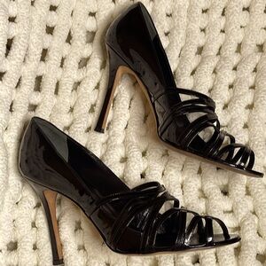 Manolo Blahnik shiny,black, sexy, patent leather, stiletto heels. Size 39. EUC.